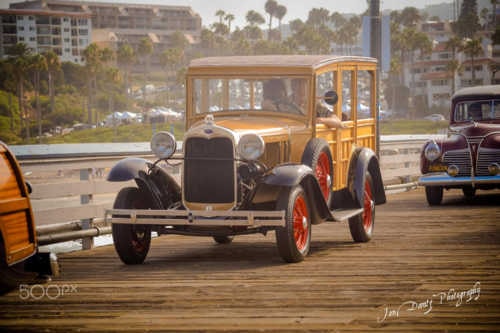 1930 FORD MODEL A WOODY WAGON